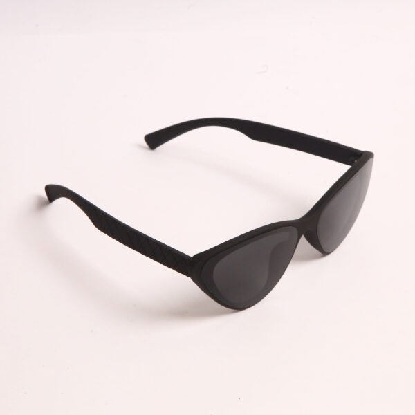 Cat Eye Sunglasses - Image 3
