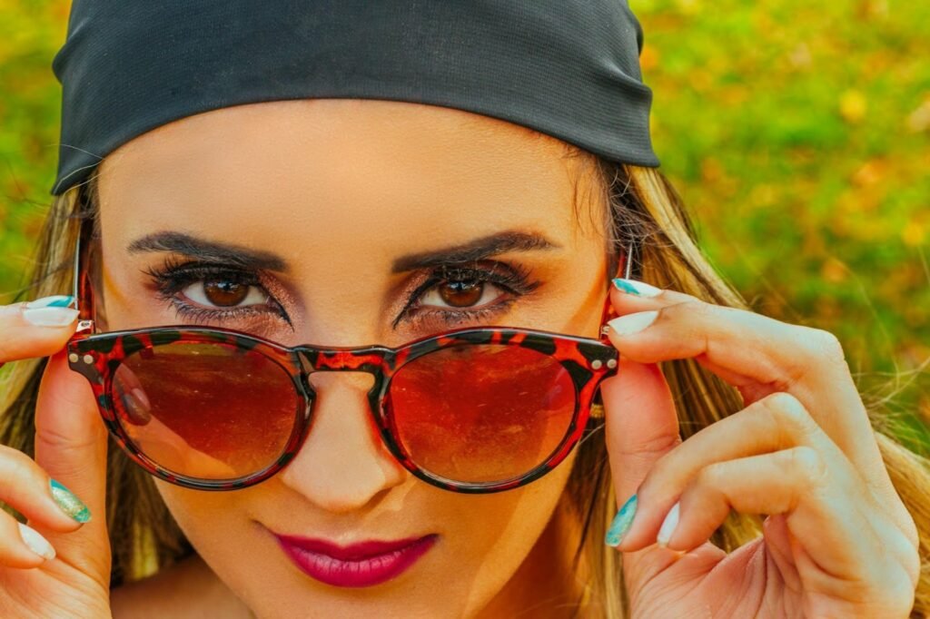 Best Women Sunglasses for Diamond Face Shape